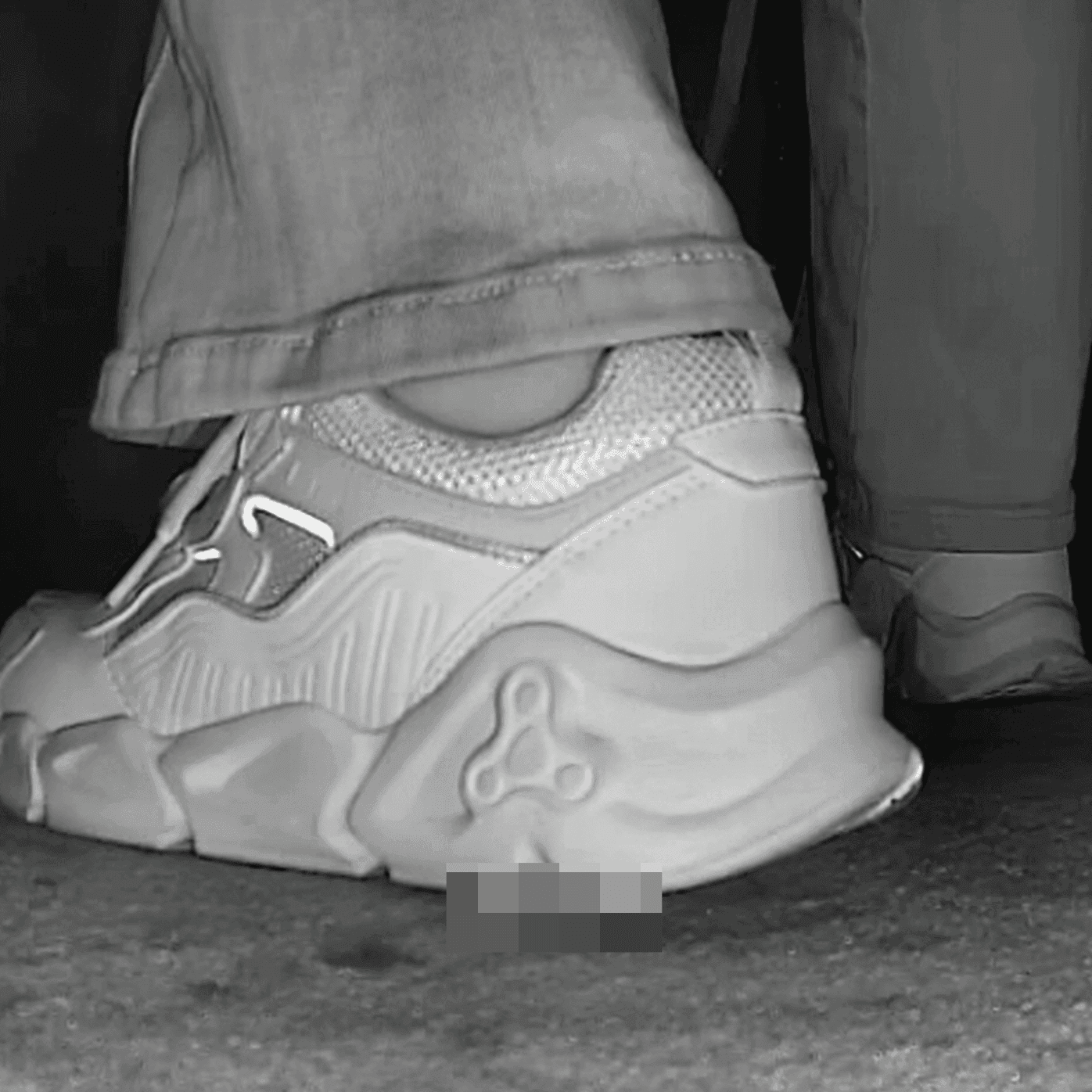 Woman in white sneakers candid crushing in cinema thumb 2