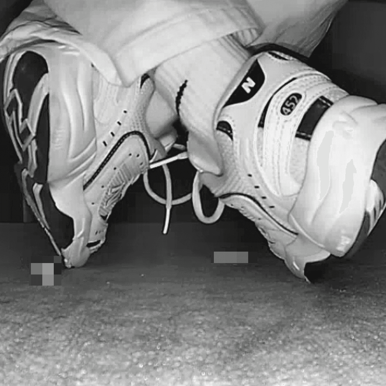 Woman in New Balance sneakers candid crushing at the cinema thumb 2