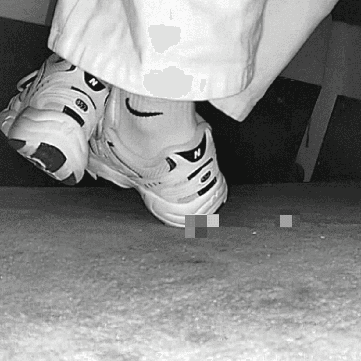 Woman in New Balance sneakers candid crushing at the cinema thumb 4