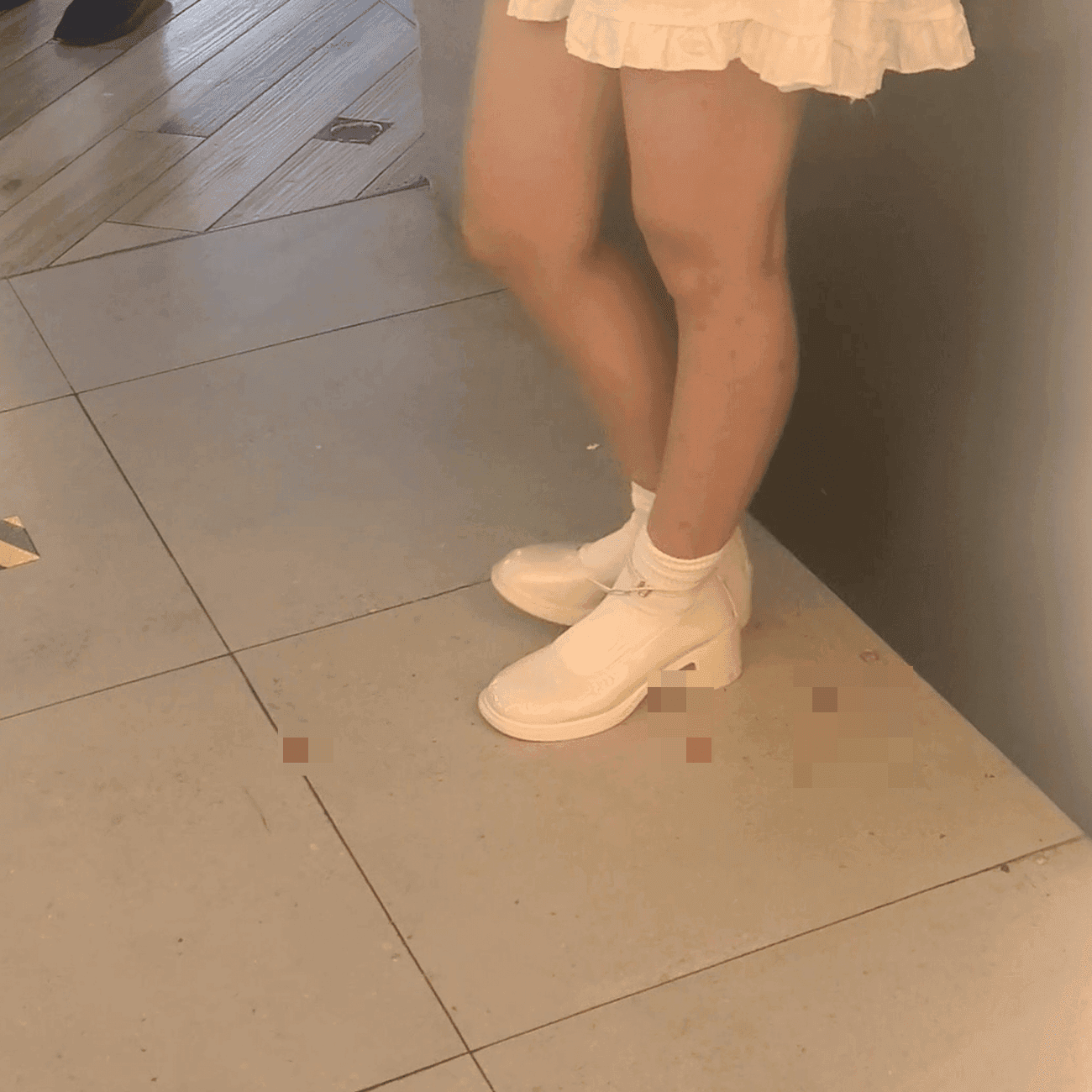 Cosplay girl in white socks and chunky heels candid crushing thumb 4